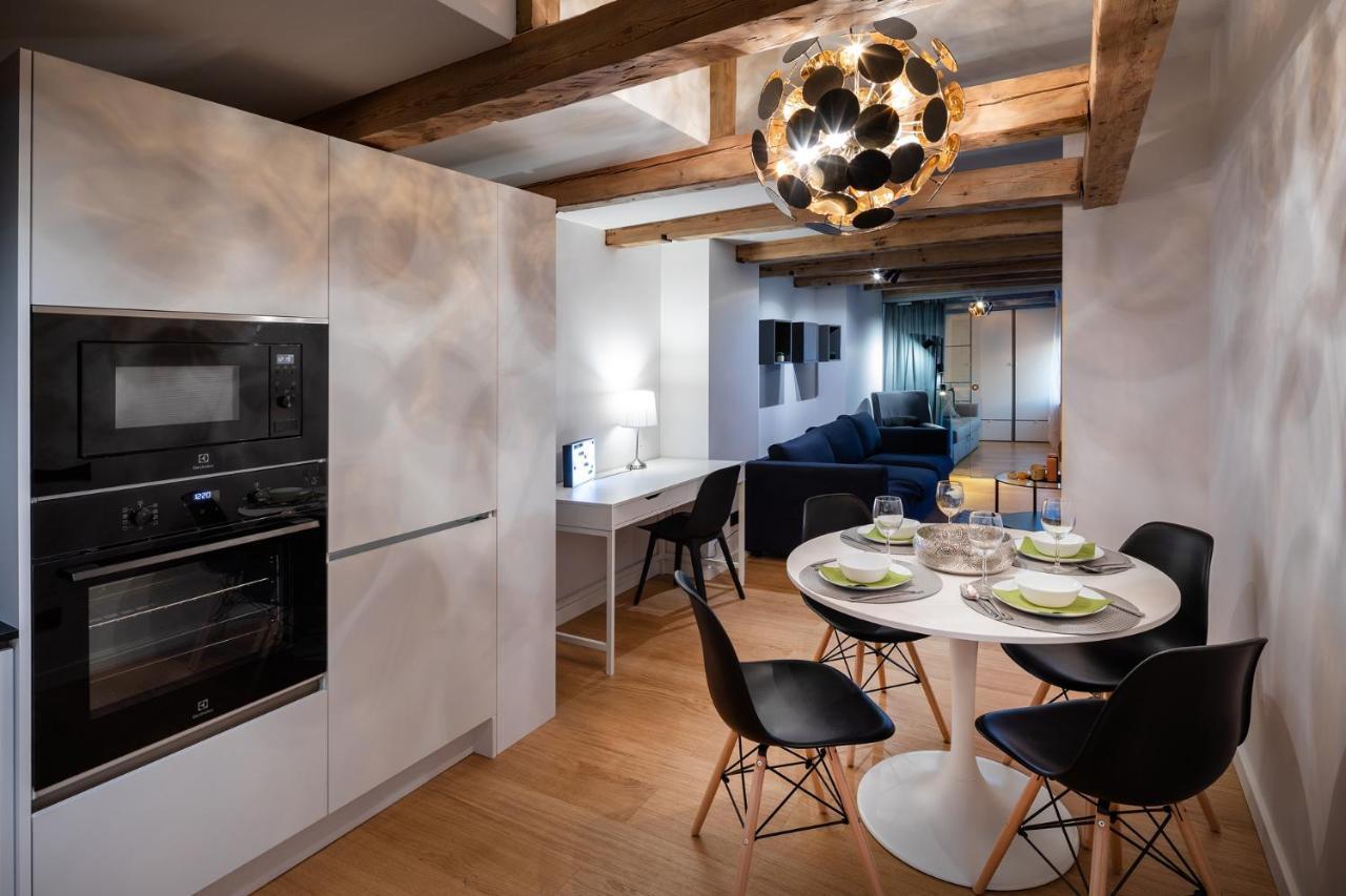 Merkela Loft Apartment Beside Vermanes Park 리가 외부 사진